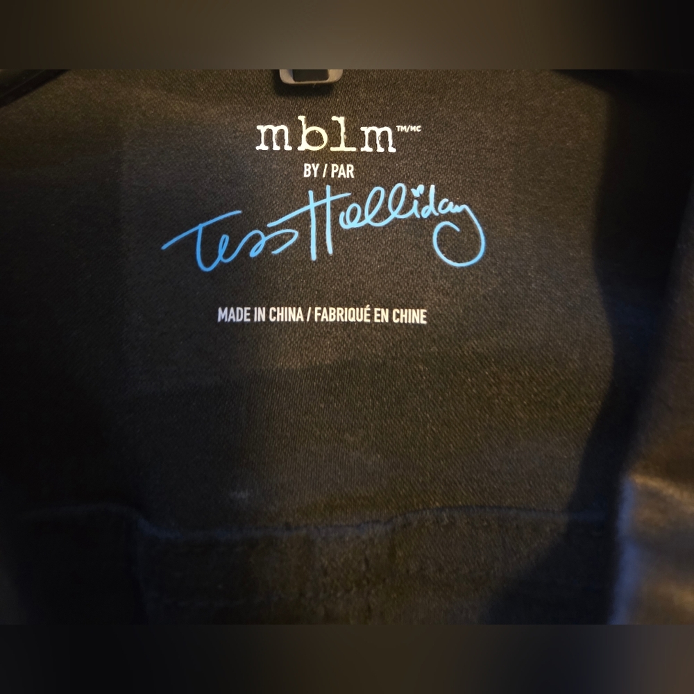 mblm Black Sleeveless Jacket - Picture 4 of 5